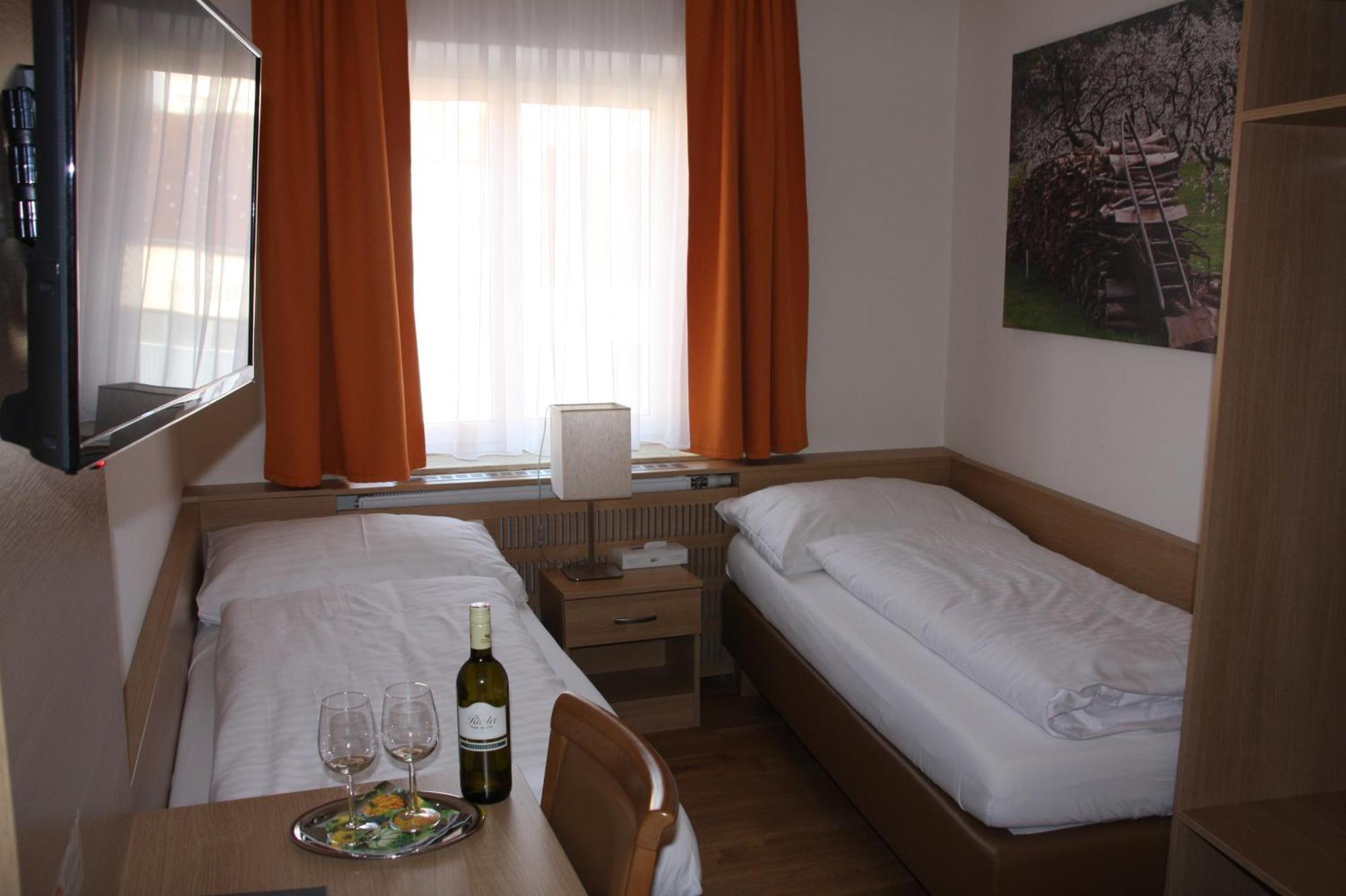 Weinhotel Rieder Пойсдорф Экстерьер фото