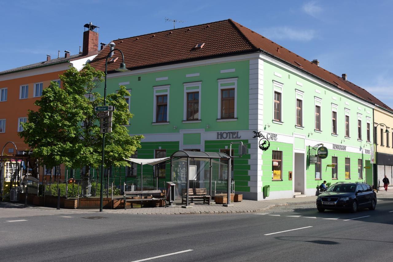 Weinhotel Rieder Пойсдорф Экстерьер фото